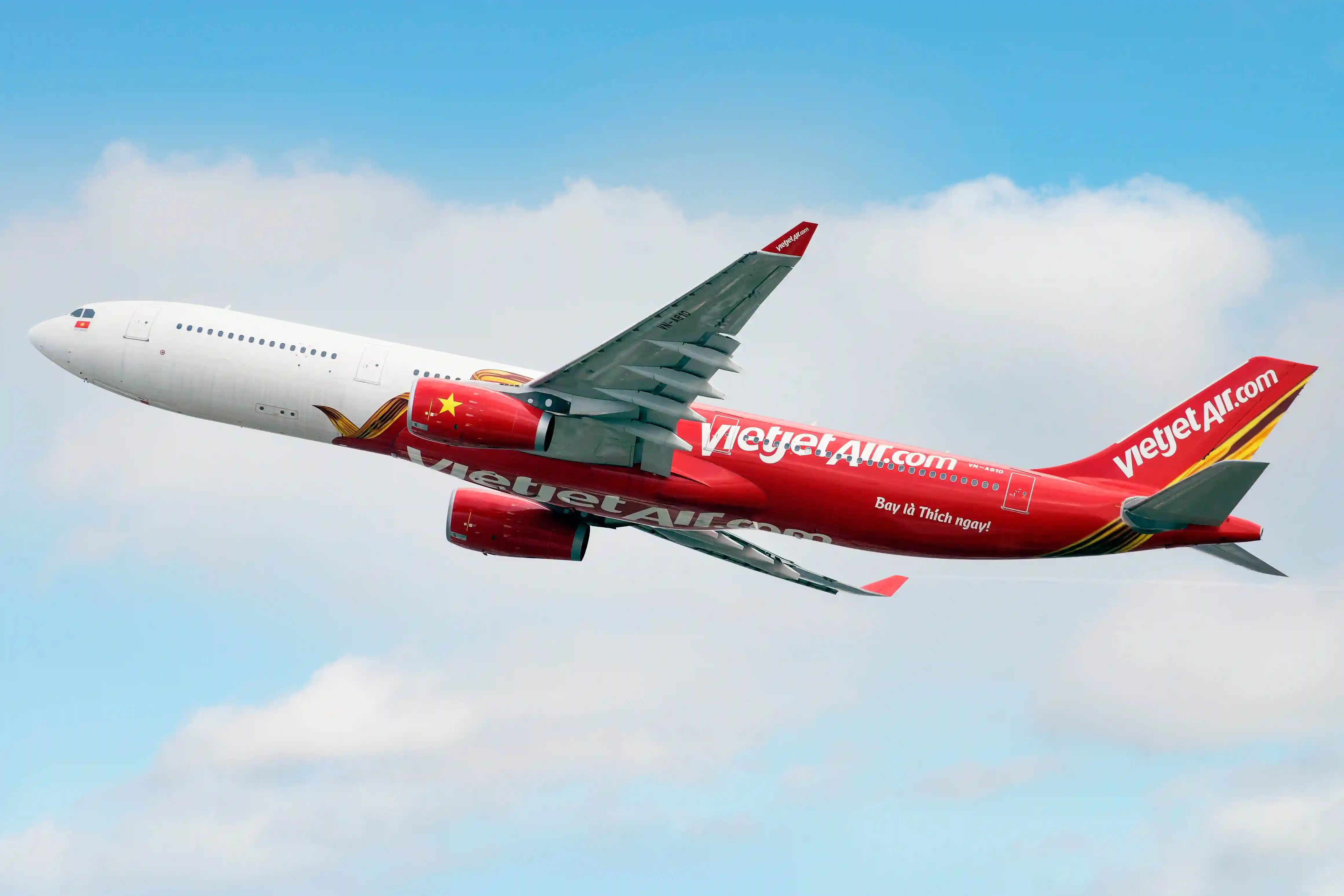 Vietjet Air khuyến mãi vé máy bay giá rẻ VBS Travel
